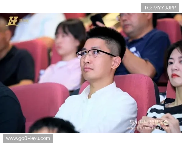 从裁员危机到灵光乍现：体育编辑如何借太空数据中心，破局AI报道？