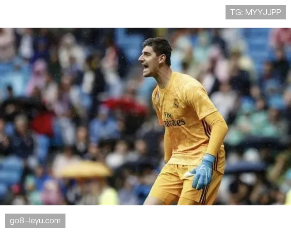 库尔图瓦化身皇马更衣室定海神针，稳健表现铸就精神领袖