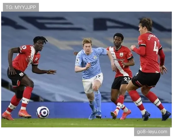 德布劳内荣膺英超最佳球员,状态回暖彰显顶级实力与领袖风范 德布劳内荣膺英超最佳球员,状态回暖彰显顶级实力与领袖风范