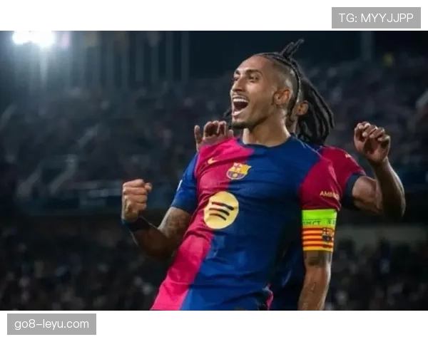 拉菲尼亚携手莱万多夫斯基，新赛季球队表现备受期待