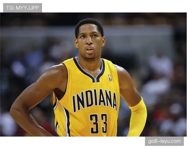 阿瑙托维奇技术特点解析：持球推进与对抗能力表现稳健