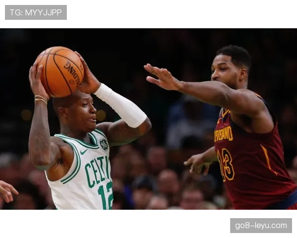 莫布里内线强攻助骑士拉开差距，篮下效率显著提升